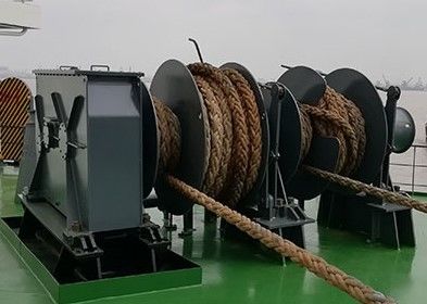 5 ′′500kN الرافعة الكهربائية لمركب السفينة الطبول الفردي مع رأس الانحناء