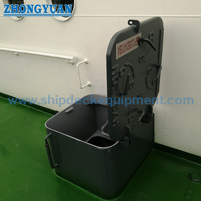 CB / T 3728 من النوع B غطاء فولاذي صغير مقاوم للطقس مع 4 كلاب البحرية